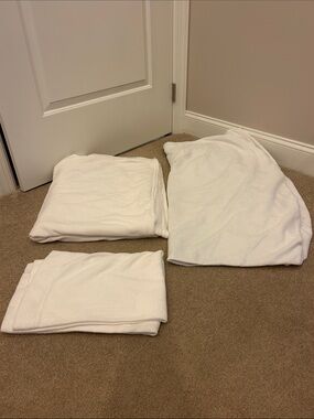 Home Classics twin fleece sheet set